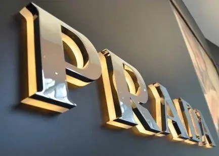 影响LED外露发光字寿命的因素有哪些？