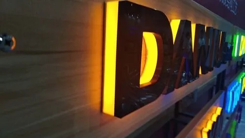 市面上流行的四川广告公司发光字有哪些？