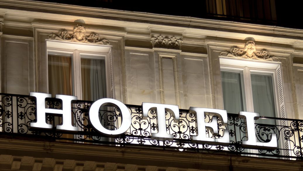 四川荔枝视频APP在线观看广告树脂发光字和亚克力字有什么区别?