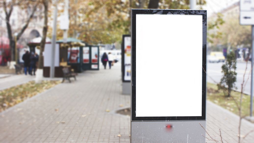 四川广告公司维护保养灯箱的注意事项有哪些？