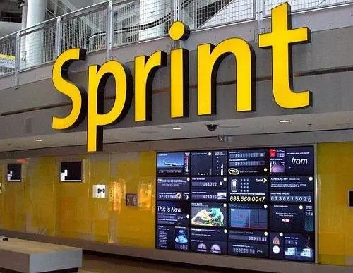 四川广告公司拉布灯箱的亮度与哪些方面有关？